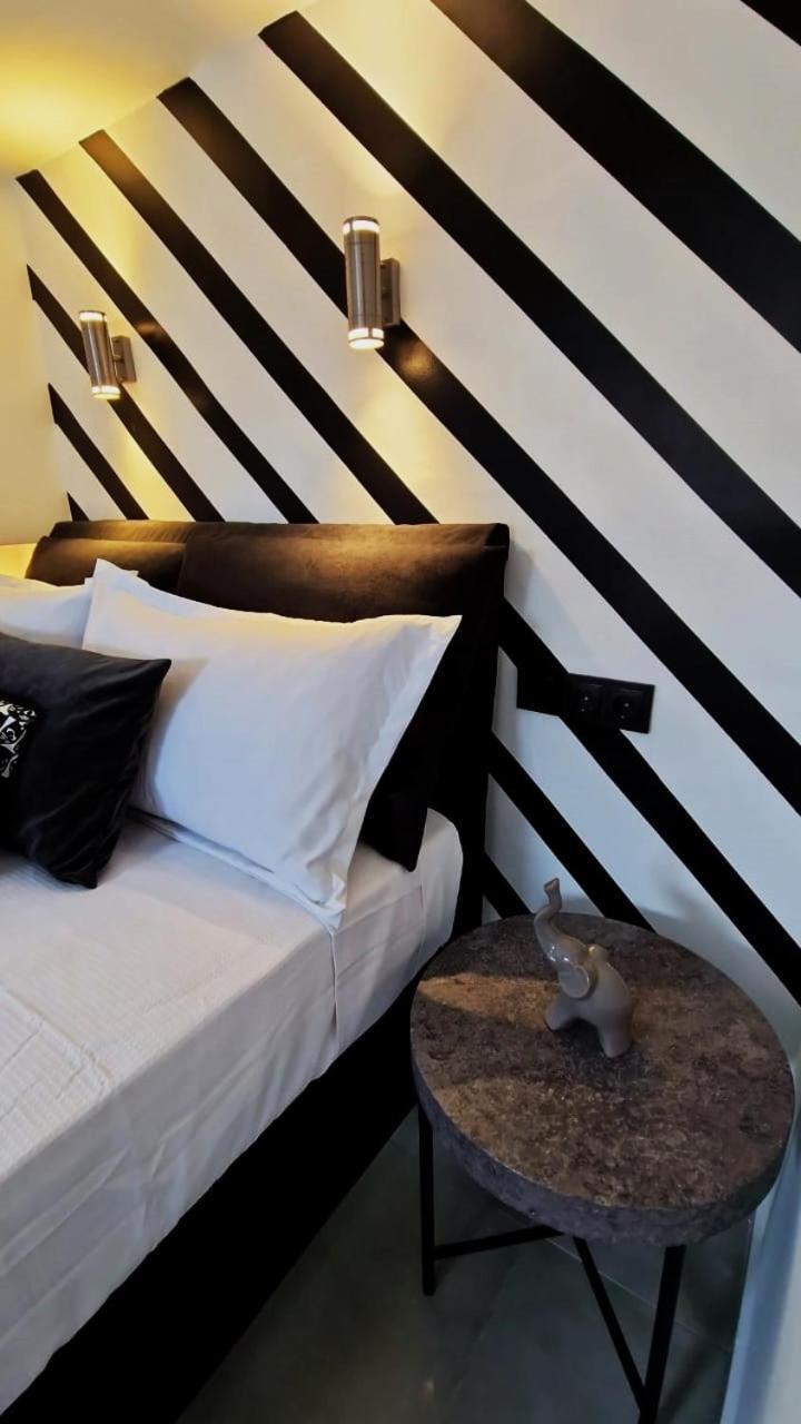 Essel Noir - A Hidden Gem With A Magnificent Acropolis View Apartment Athens Ngoại thất bức ảnh